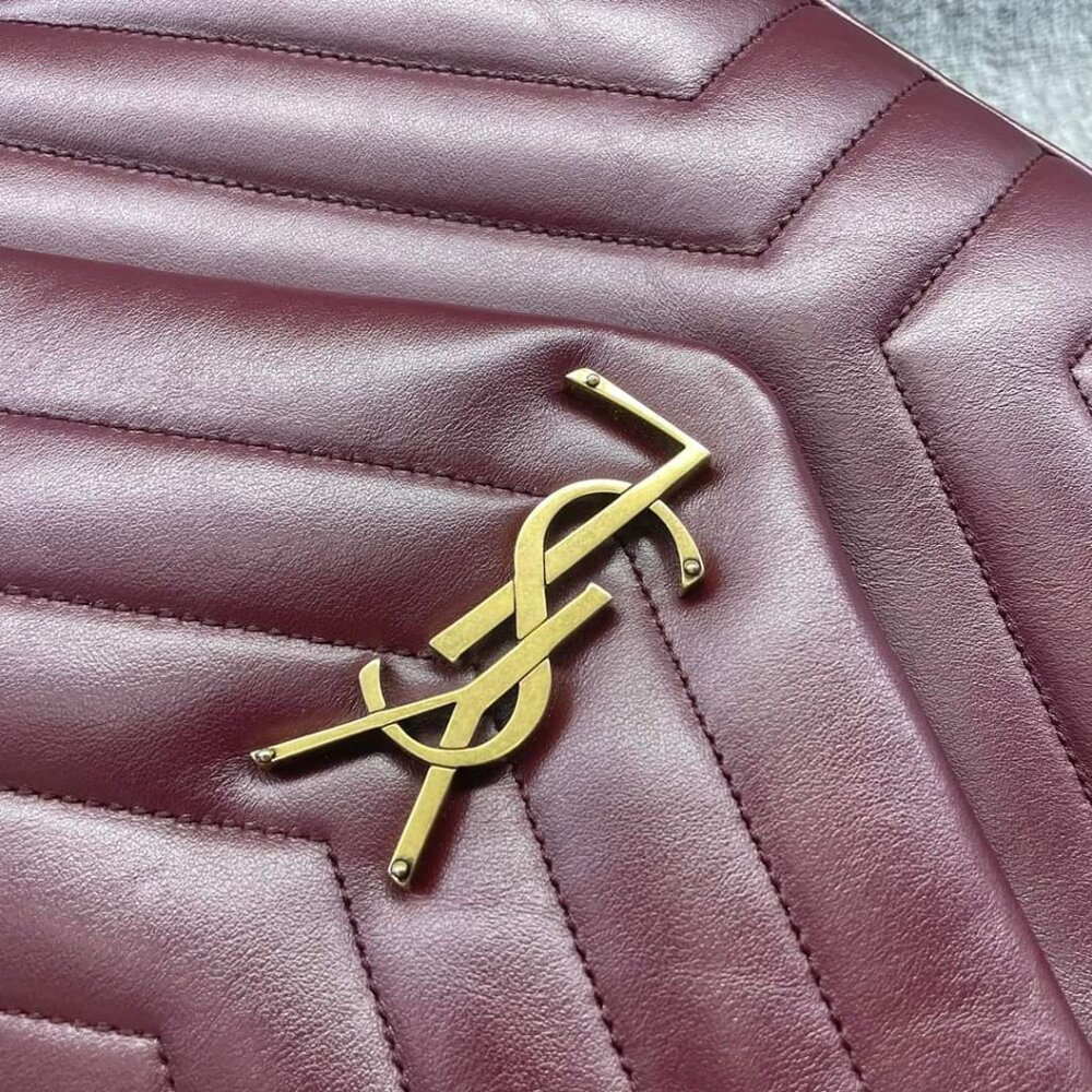 100% Authentic Yves Saint Laurent Medium leather Shoulder Bag - Picture 6 of 14